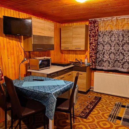 Hostal У Оксани Kvasy Exterior foto