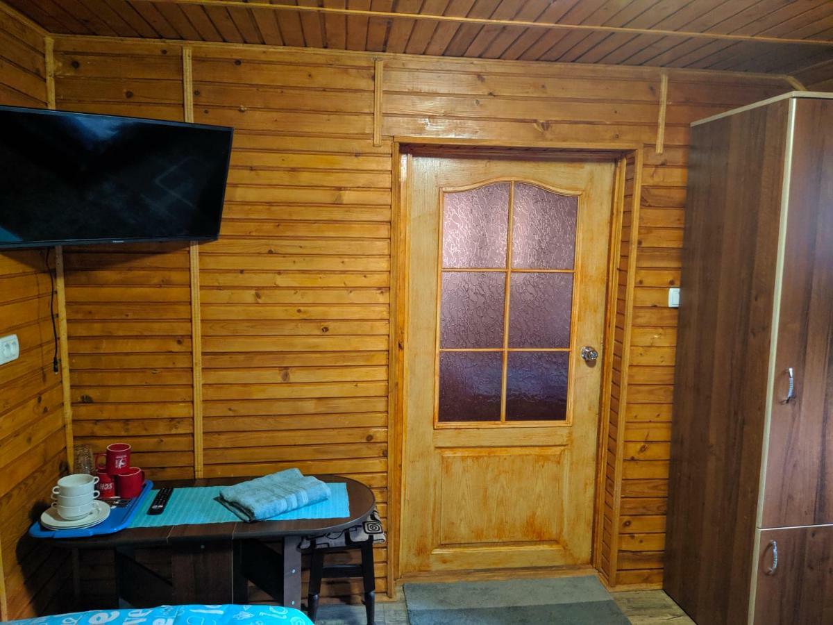 Hostal У Оксани Kvasy Exterior foto