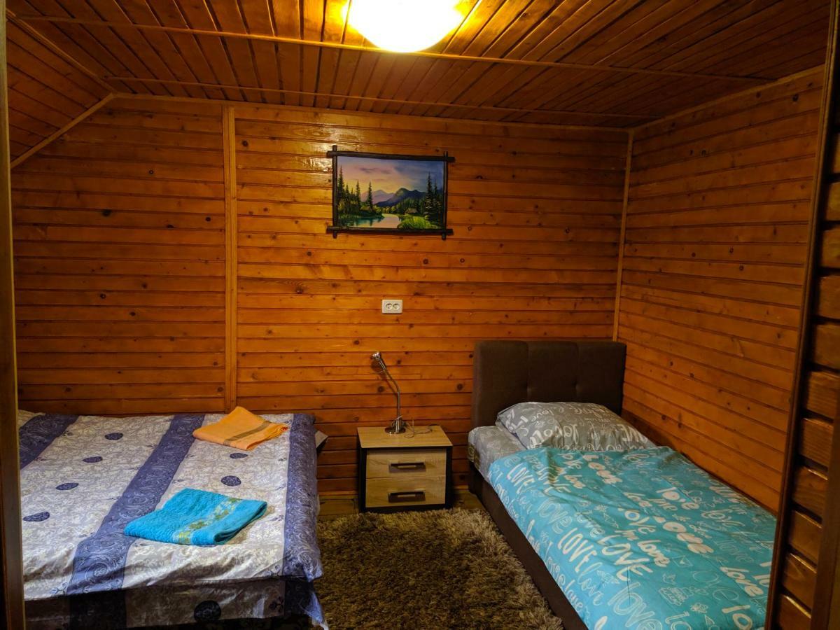Hostal У Оксани Kvasy Exterior foto